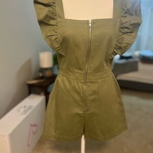 Gilli Olive Green Ruffle Sleeve Zip Front Romper